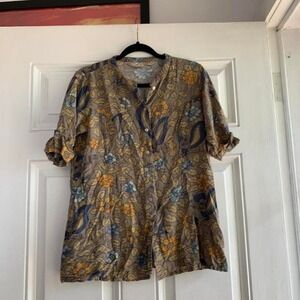 Beautiful floral blouse by utsa